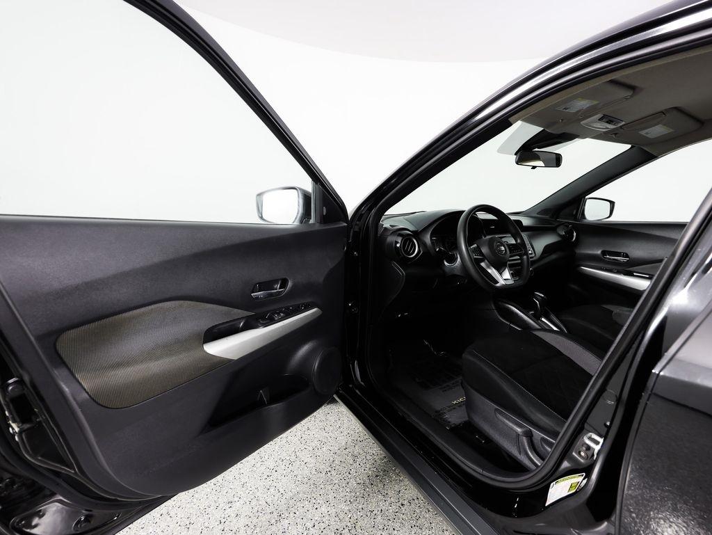 Nissan Kicks SV FWD 2020