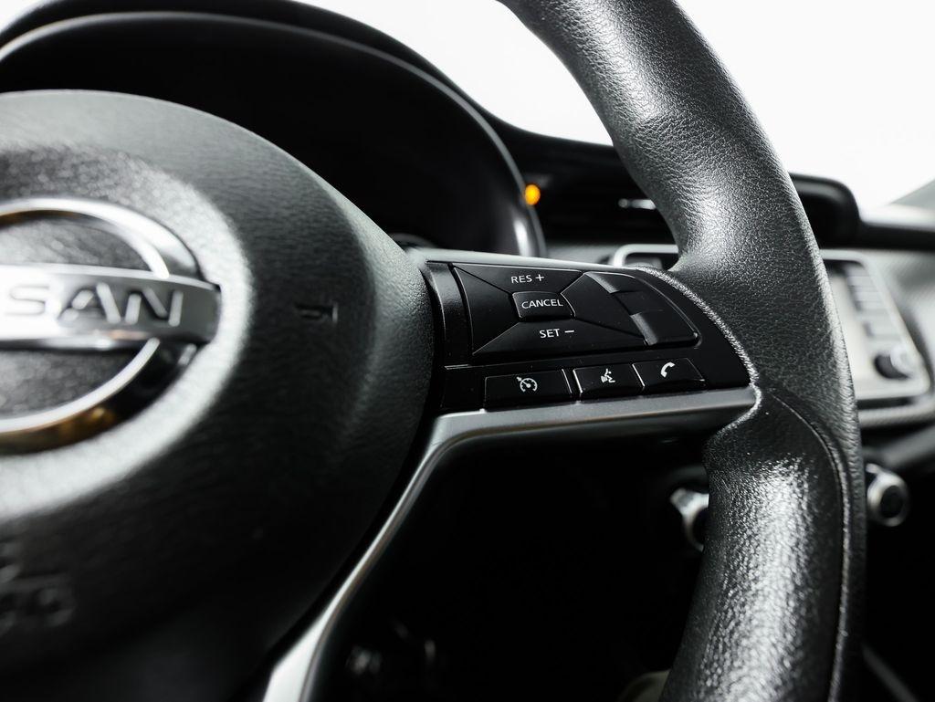 Nissan Kicks SV FWD 2020