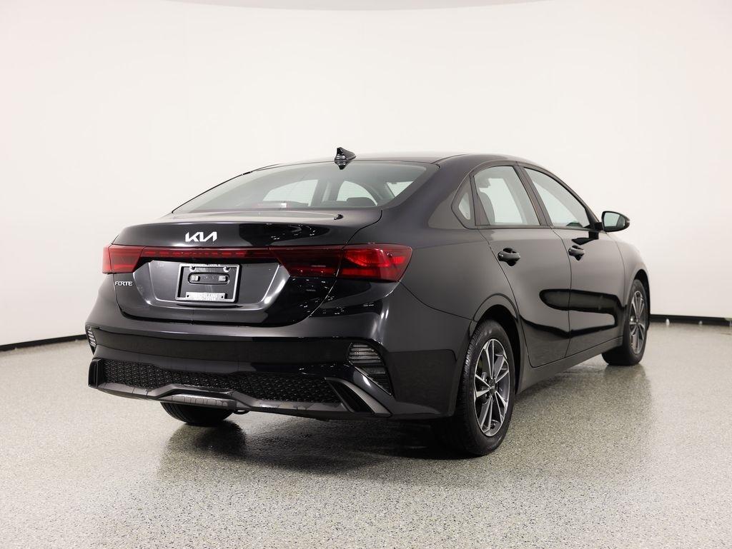 Kia Forte LXS IVT 2024