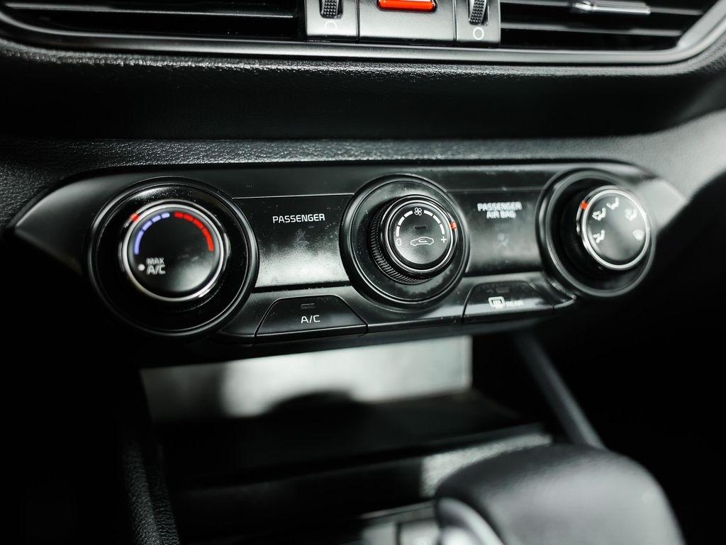 Kia Forte LXS IVT 2024