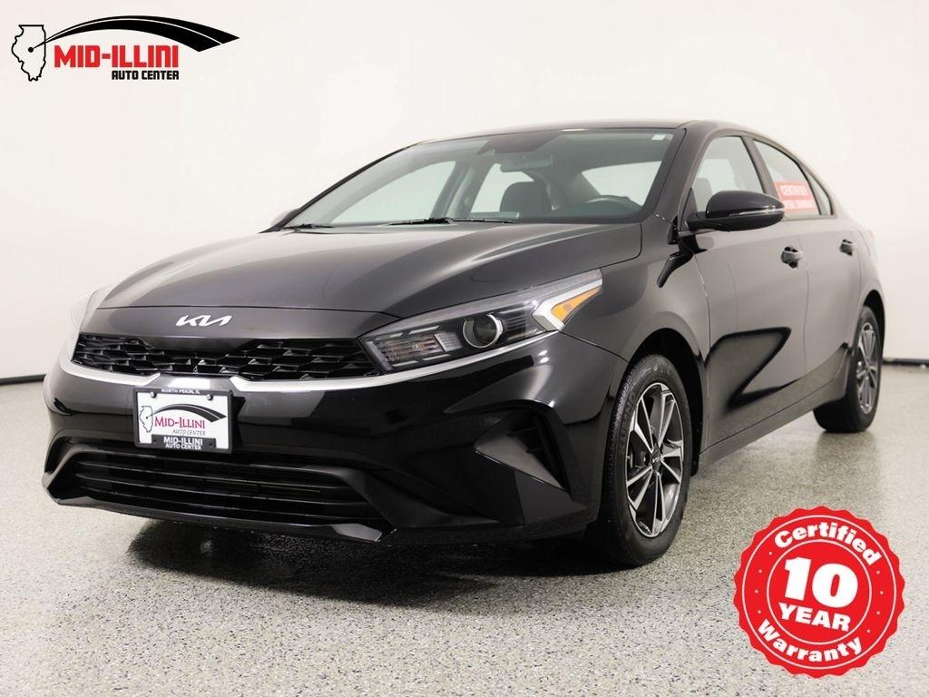 2024 Kia Forte LXS IVT