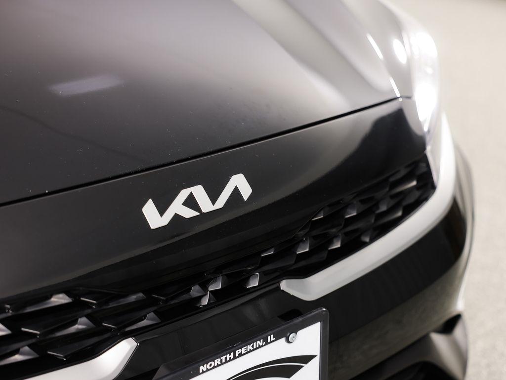 Kia Forte LXS IVT 2024