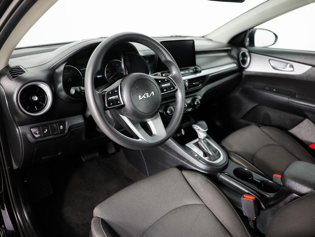 Kia Forte LXS IVT 2024