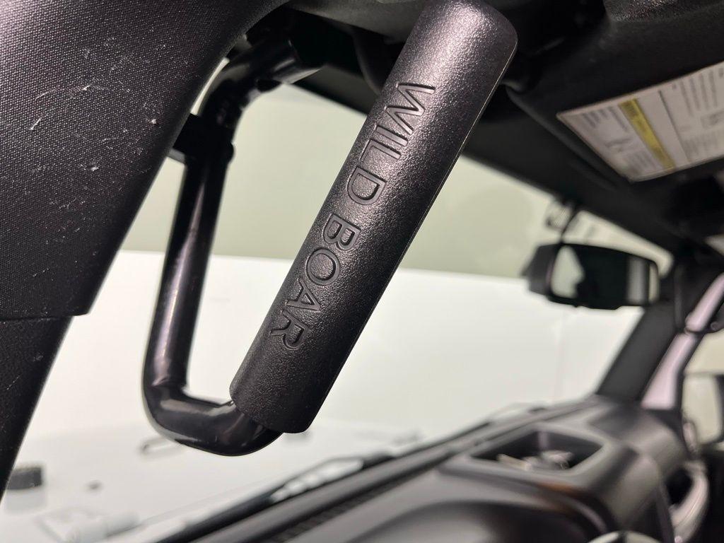 Jeep Wrangler Unlimited 4WD 4dr Sahara 2016