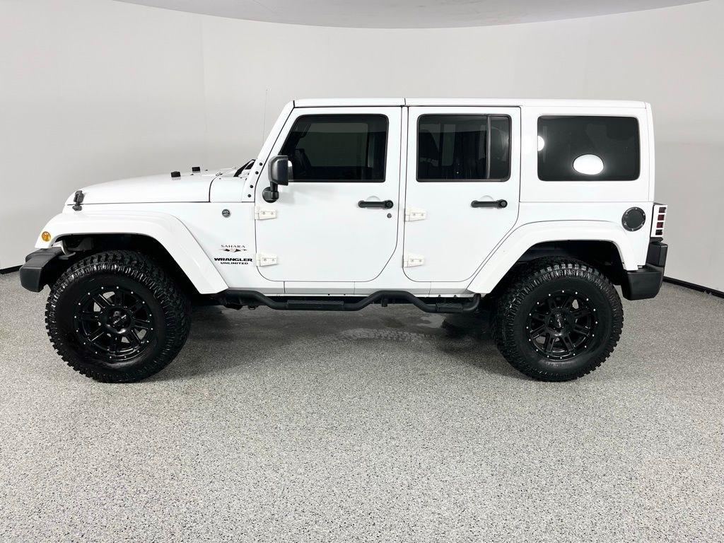 Jeep Wrangler Unlimited 4WD 4dr Sahara 2016