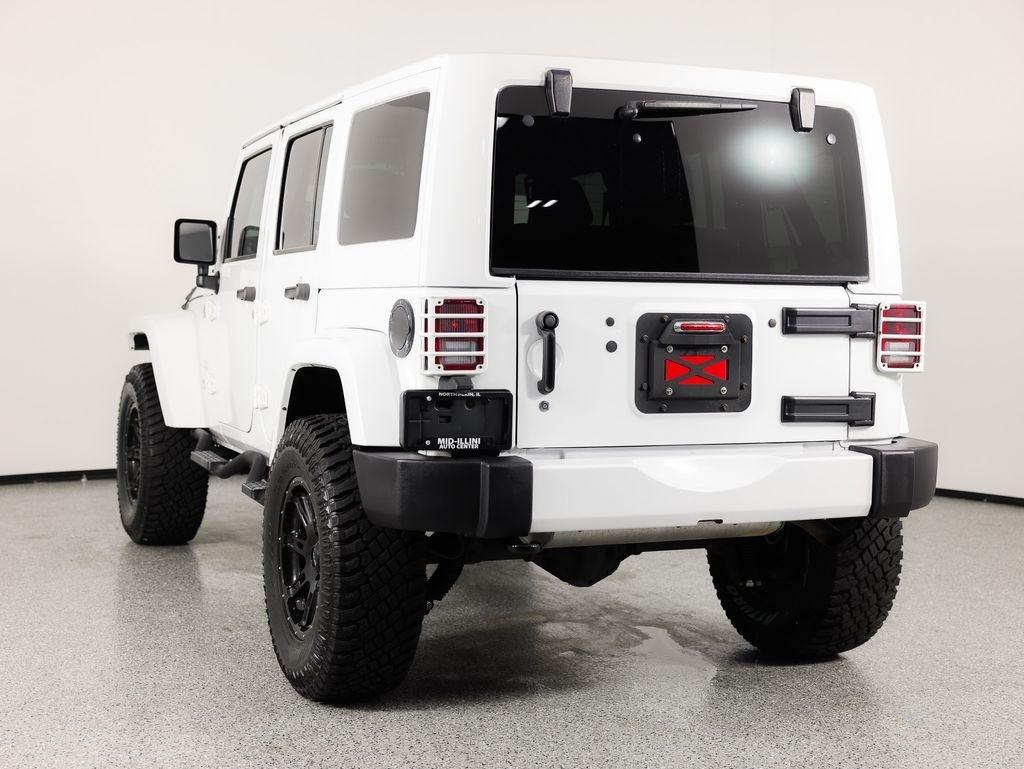 Jeep Wrangler Unlimited 4WD 4dr Sahara 2016