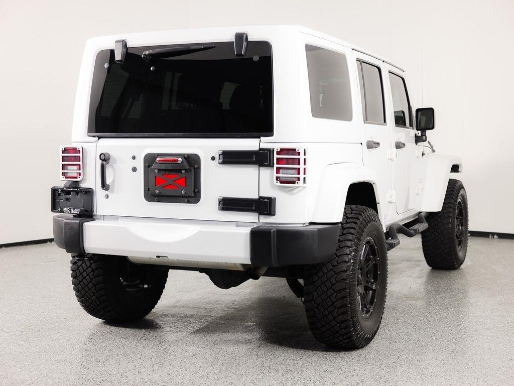 Jeep Wrangler Unlimited 4WD 4dr Sahara 2016