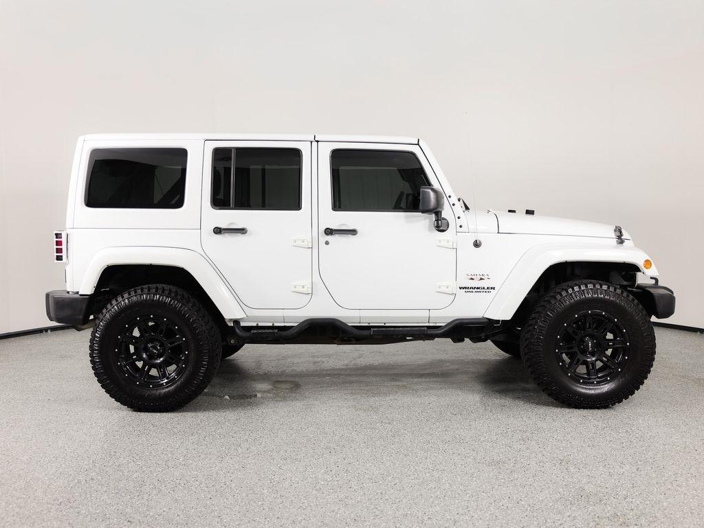 Jeep Wrangler Unlimited 4WD 4dr Sahara 2016