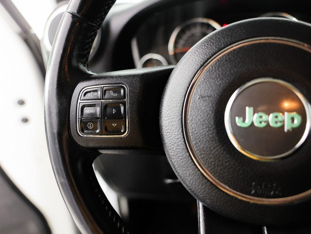 Jeep Wrangler Unlimited 4WD 4dr Sahara 2016