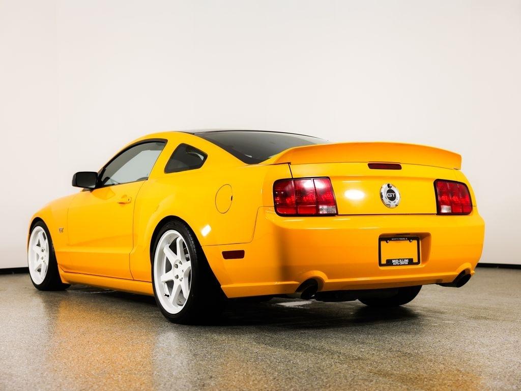 Ford Mustang 2dr Cpe GT Deluxe 2008