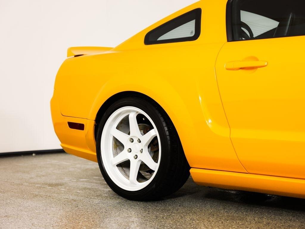 Ford Mustang 2dr Cpe GT Deluxe 2008