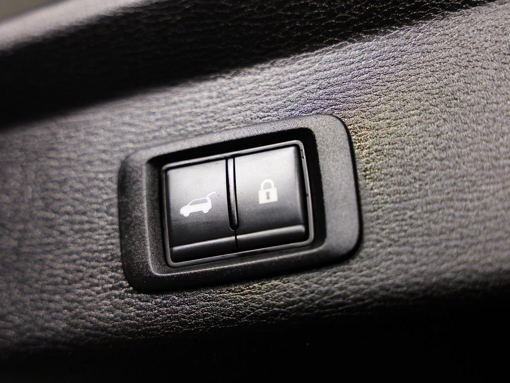 Mitsubishi Outlander SE FWD 2025