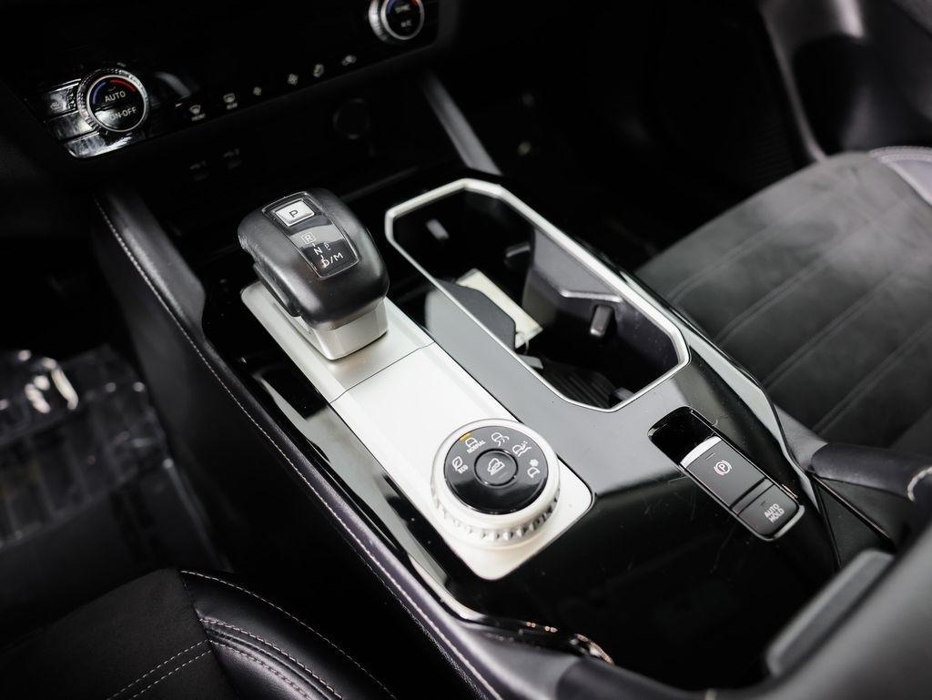 Mitsubishi Outlander SE FWD 2025