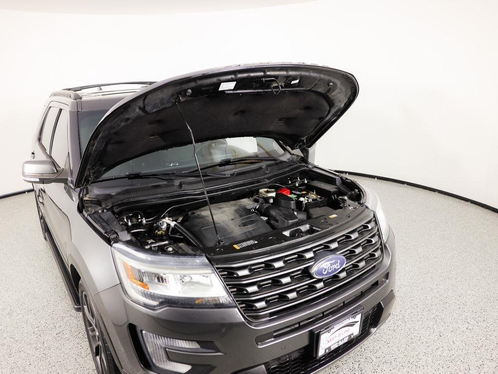 Ford Explorer XLT FWD 2017