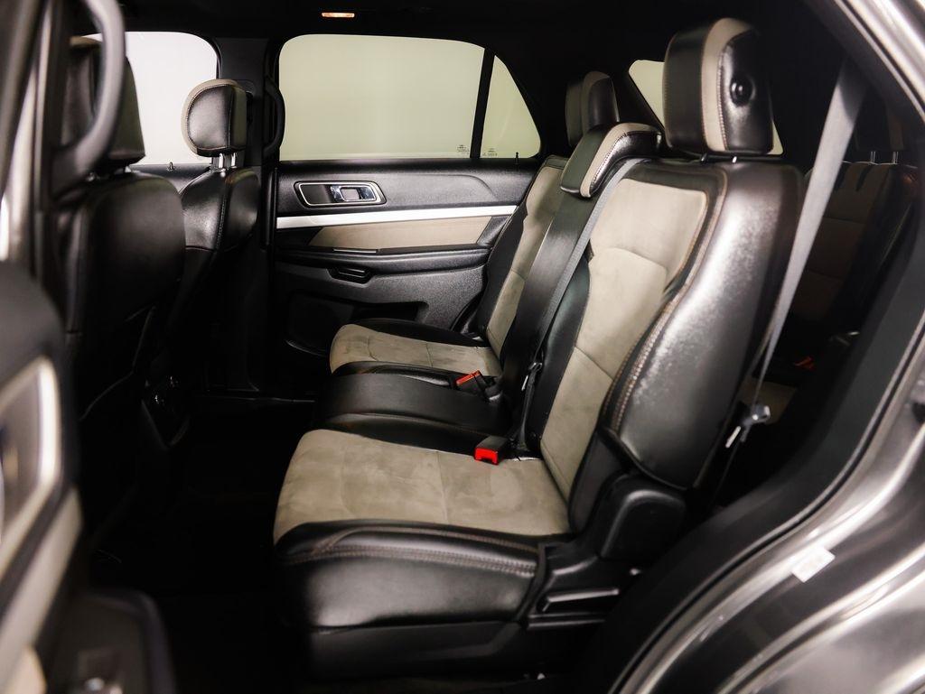 Ford Explorer XLT FWD 2017