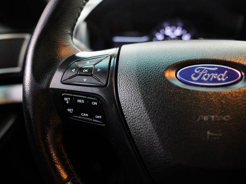 Ford Explorer XLT FWD 2017