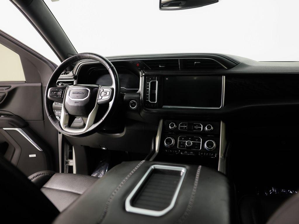 GMC Yukon 4WD 4dr Denali 2022