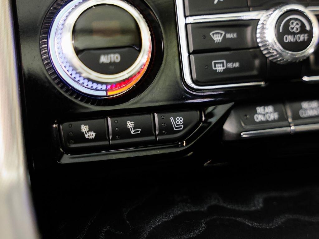 GMC Yukon 4WD 4dr Denali 2022