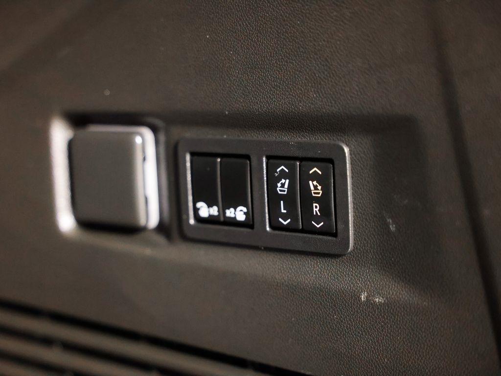 GMC Yukon 4WD 4dr Denali 2022