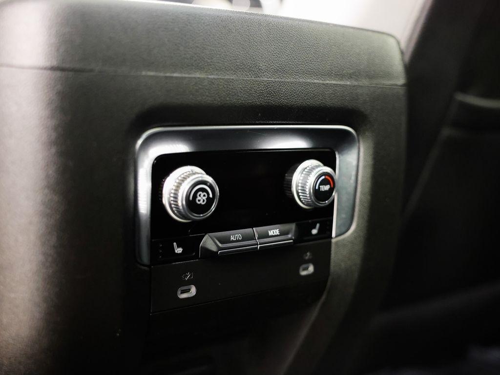 GMC Yukon 4WD 4dr Denali 2022