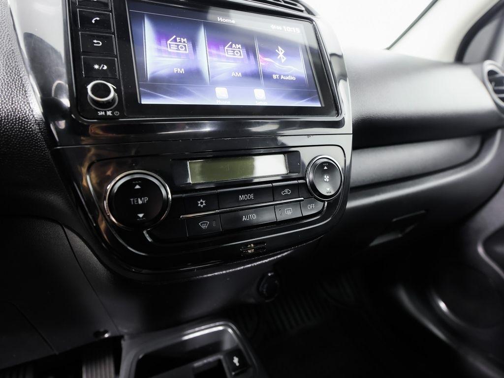 Mitsubishi Mirage ES CVT 2022