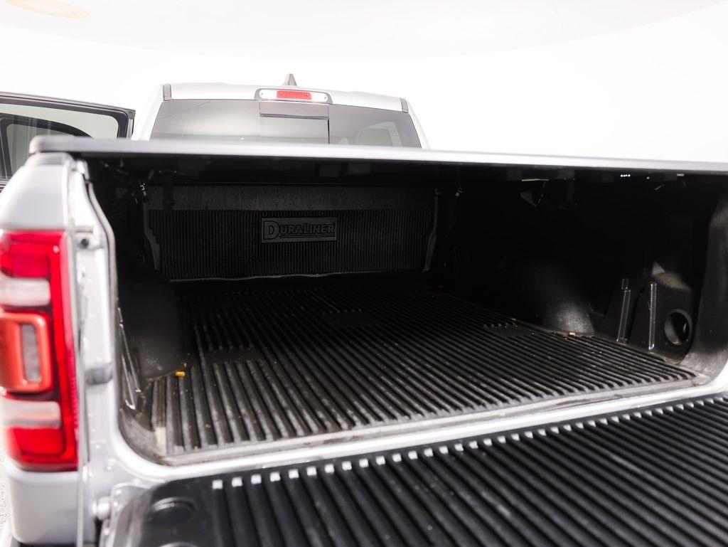 RAM 1500 Laramie 4x4 Crew Cab 6'4" Box 2022