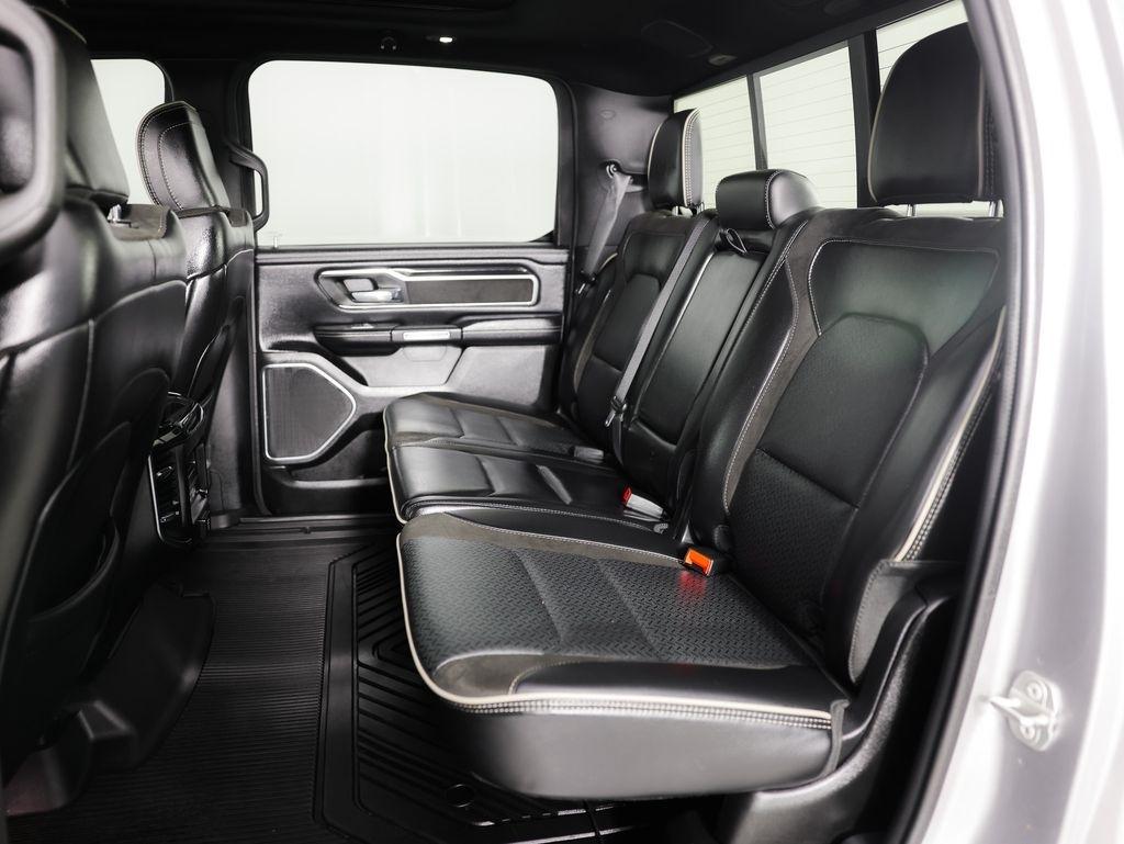 RAM 1500 Laramie 4x4 Crew Cab 6'4" Box 2022