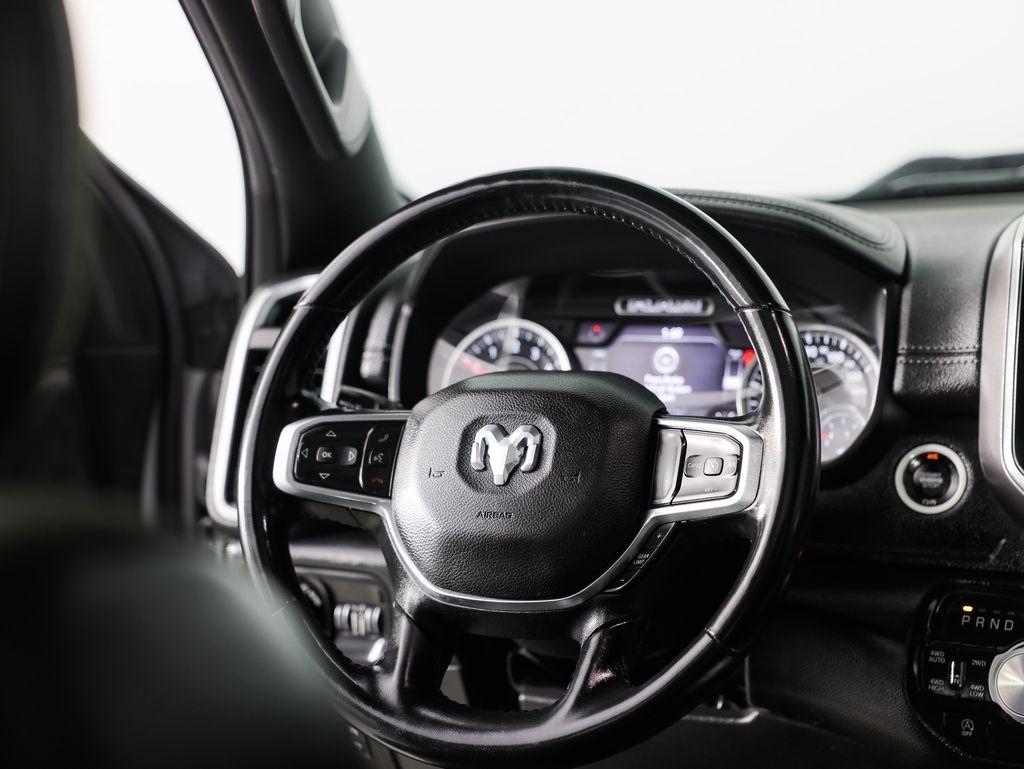 RAM 1500 Laramie 4x4 Crew Cab 6'4" Box 2022