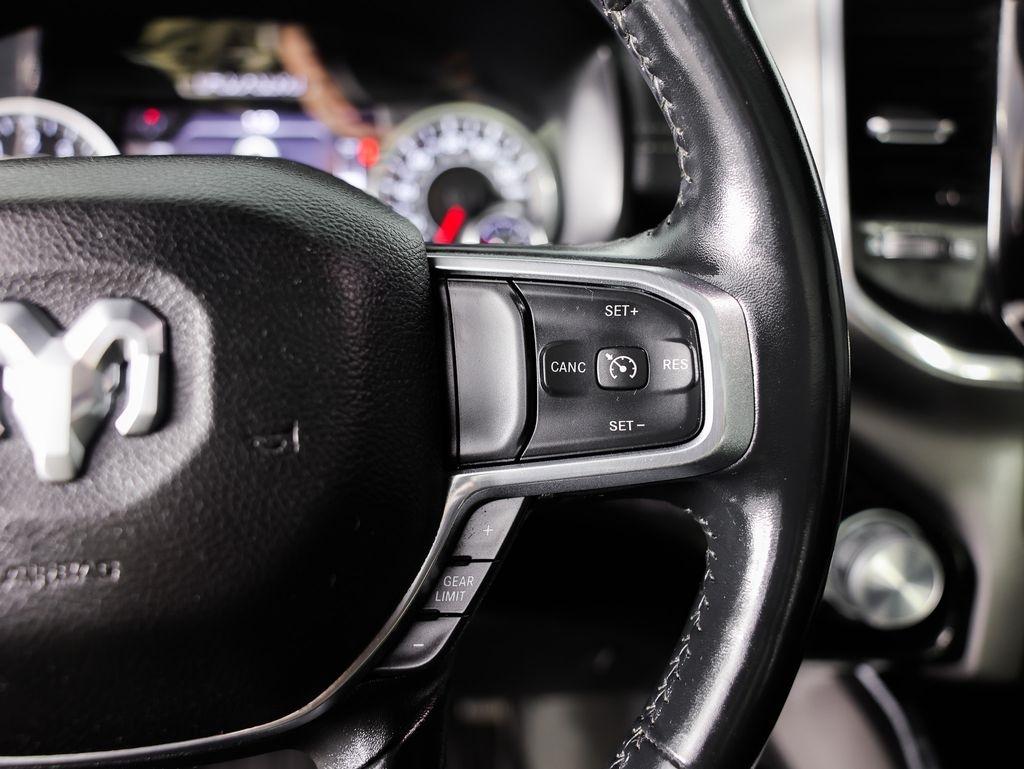 RAM 1500 Laramie 4x4 Crew Cab 6'4" Box 2022