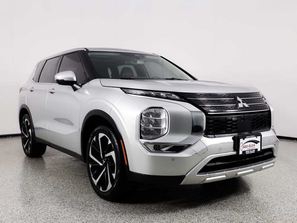 Mitsubishi Outlander SE Launch Edition FWD 2022