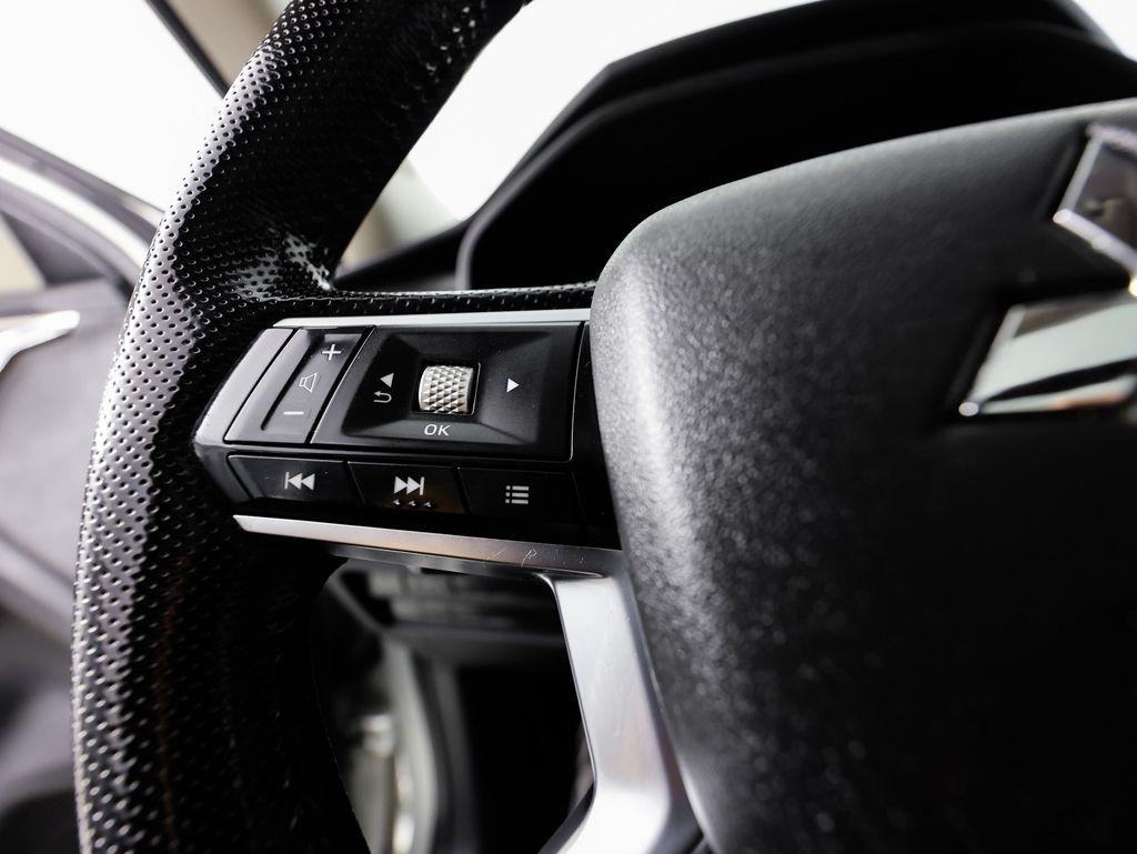 Mitsubishi Outlander SE Launch Edition FWD 2022