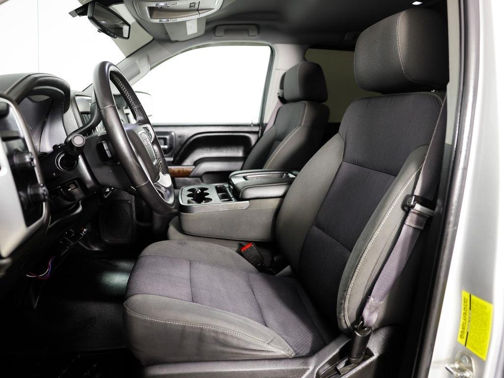 GMC Sierra 1500 4WD Crew Cab 143.5" SLE 2015