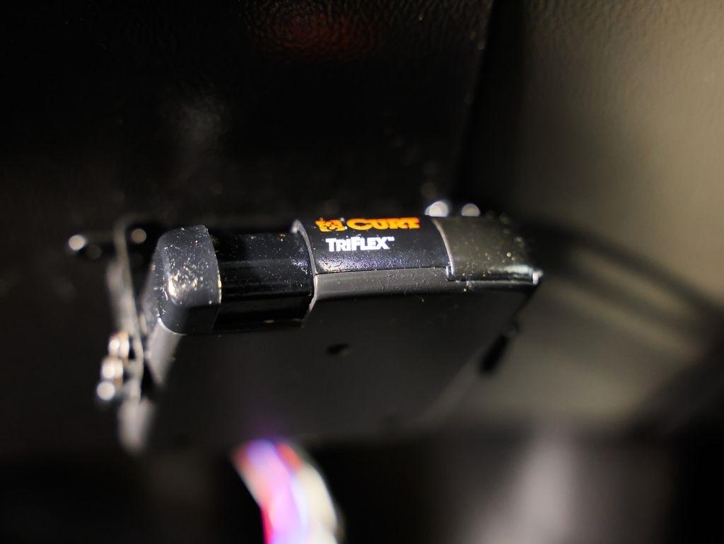 GMC Sierra 1500 4WD Crew Cab 143.5" SLE 2015