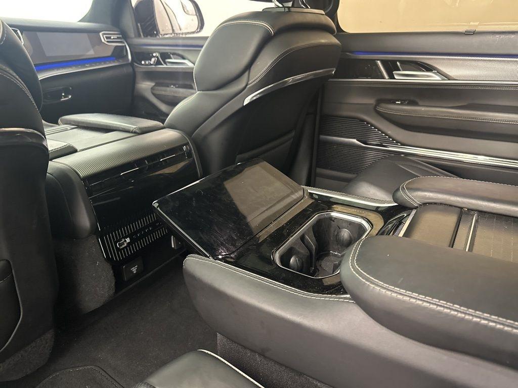 Jeep Grand Wagoneer Series II Obsidian 4x4 2023