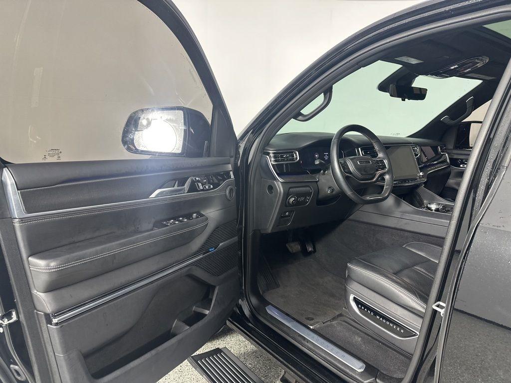 Jeep Grand Wagoneer Series II Obsidian 4x4 2023