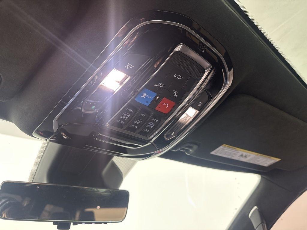 Jeep Grand Wagoneer Series II Obsidian 4x4 2023