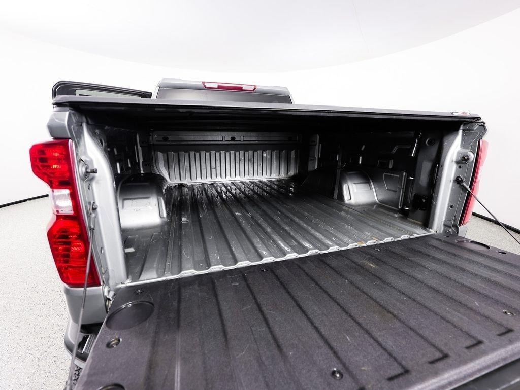 Chevrolet Silverado 1500 4WD Crew Cab 147" LT w/2FL 2023