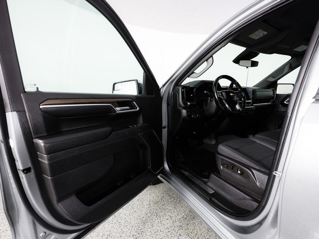 Chevrolet Silverado 1500 4WD Crew Cab 147" LT w/2FL 2023