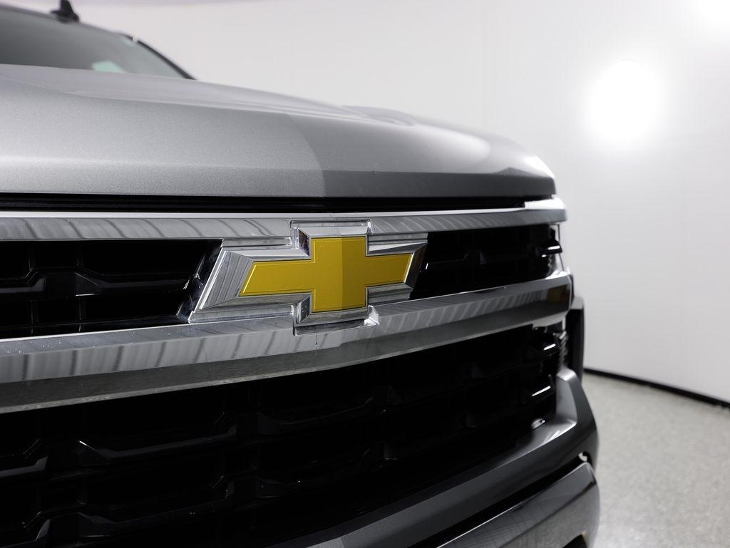 Chevrolet Silverado 1500 4WD Crew Cab 147" LT w/2FL 2023