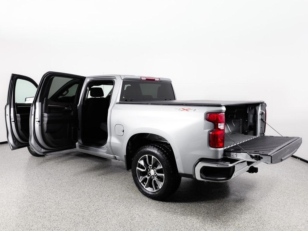 Chevrolet Silverado 1500 4WD Crew Cab 147" LT w/2FL 2023