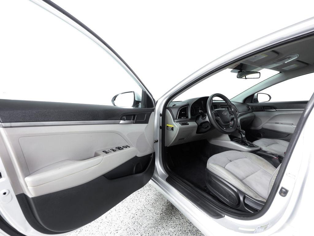 Hyundai Elantra SE 2.0L Auto (Alabama) 2018