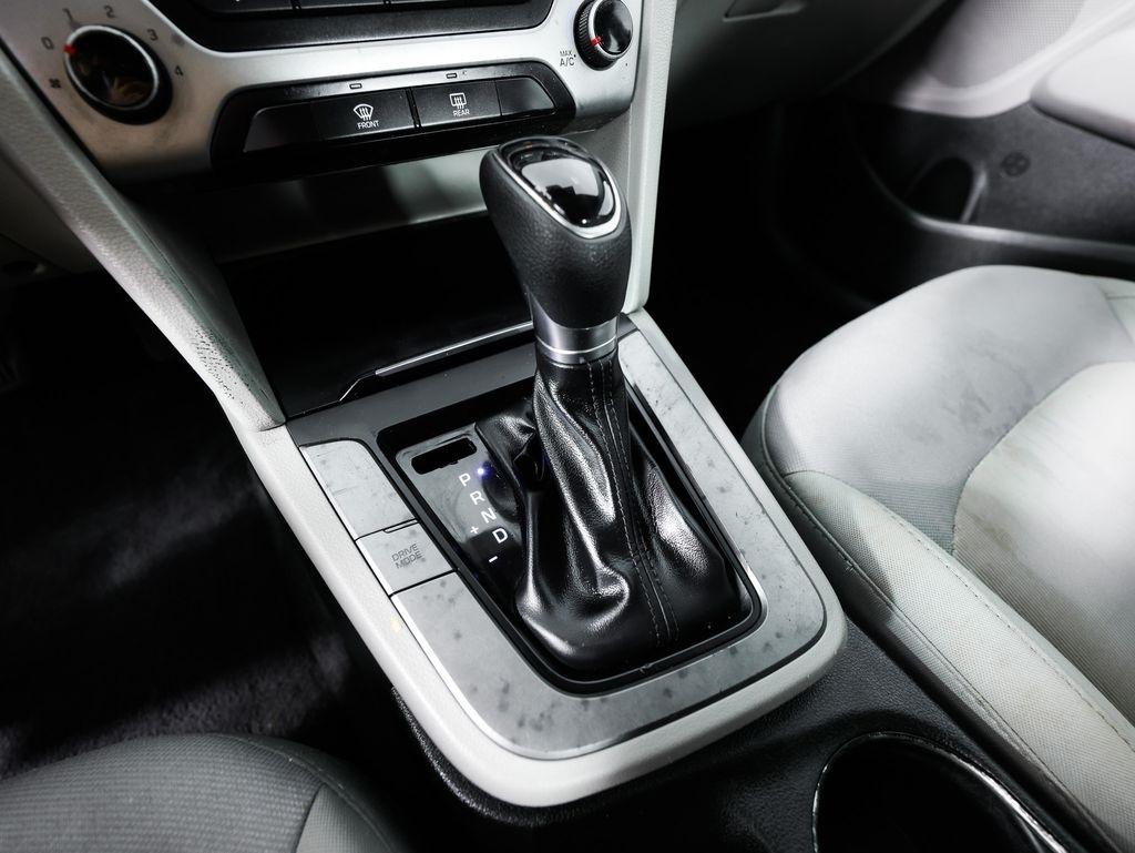 Hyundai Elantra SE 2.0L Auto (Alabama) 2018