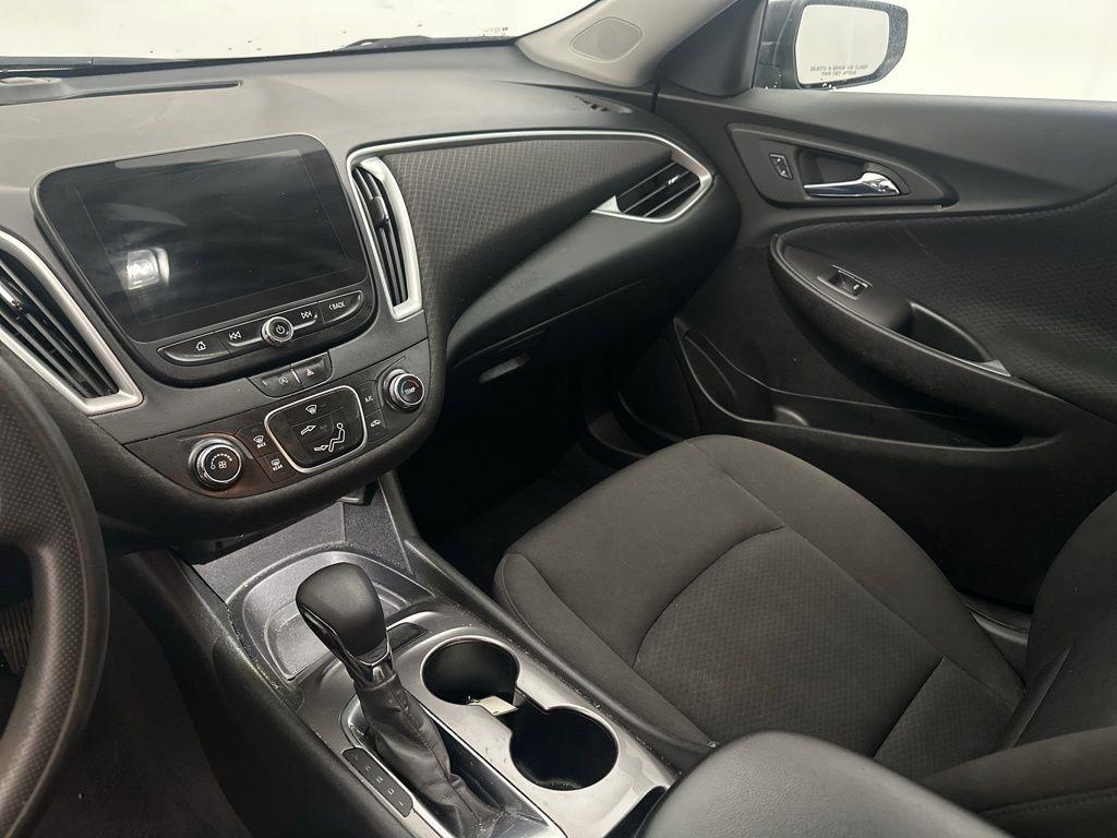 Chevrolet Malibu 4dr Sdn LS w/1LS 2022