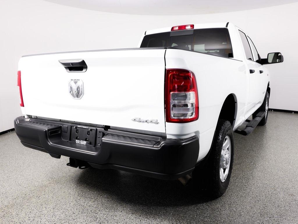 RAM 2500 Tradesman 4x4 Crew Cab 6'4" Box 2022