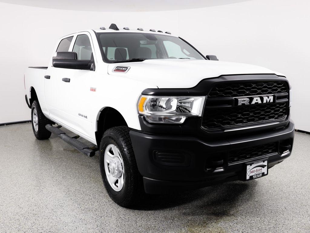 RAM 2500 Tradesman 4x4 Crew Cab 6'4" Box 2022