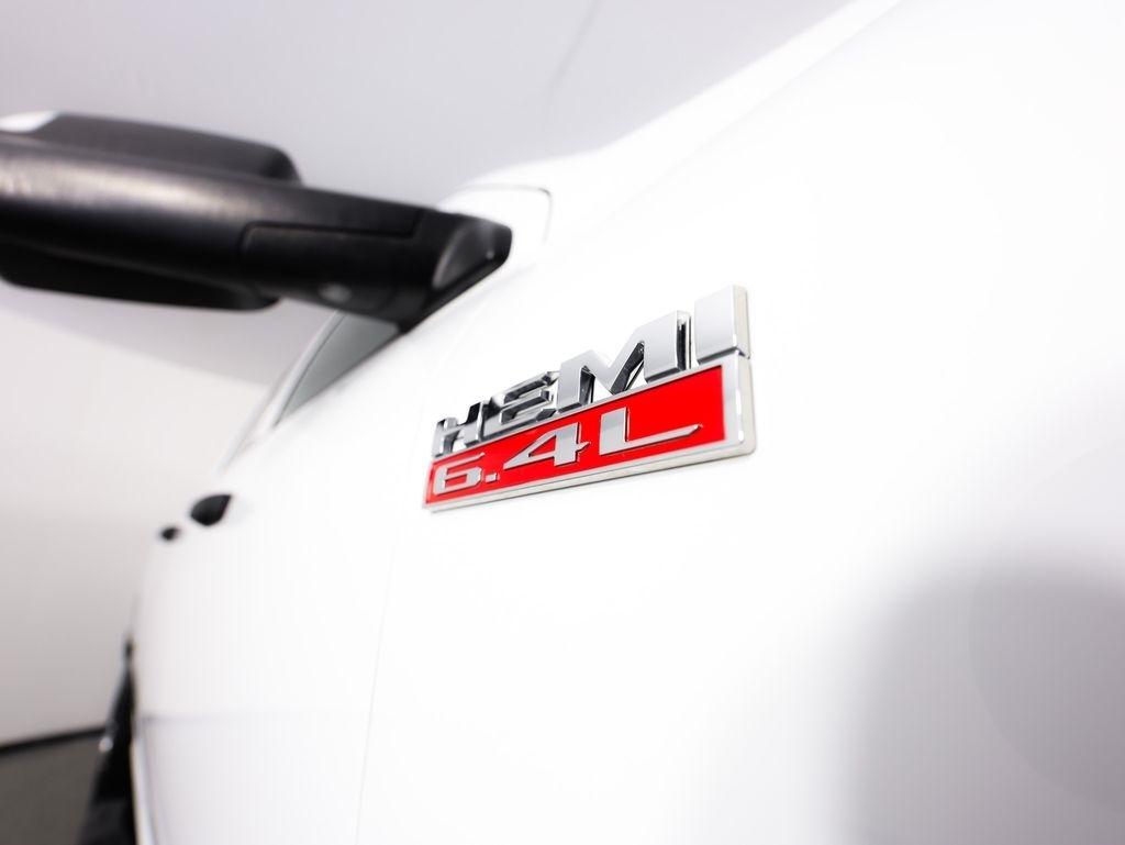 RAM 2500 Tradesman 4x4 Crew Cab 6'4" Box 2022