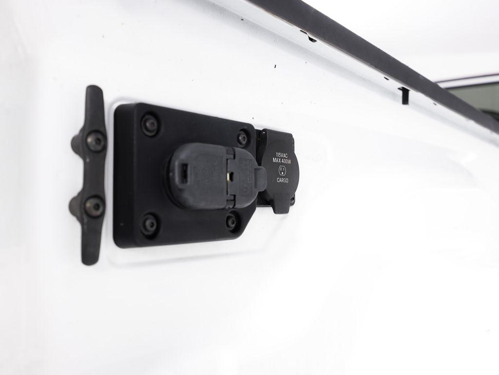 RAM 2500 Tradesman 4x4 Crew Cab 6'4" Box 2022