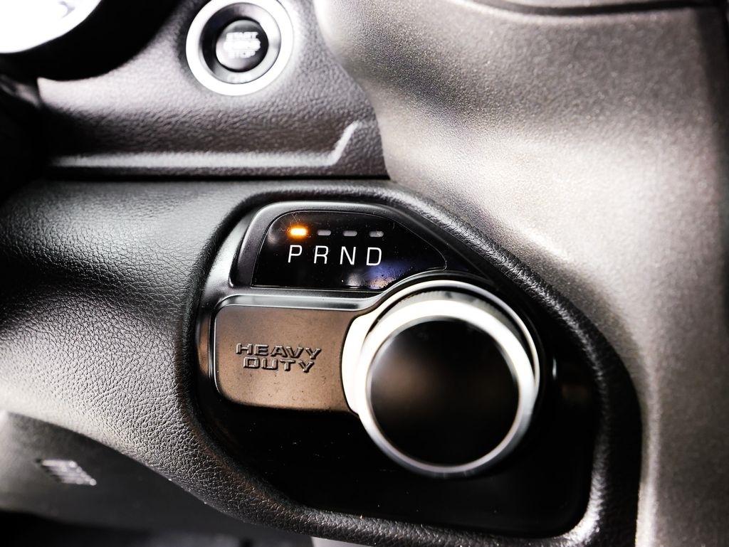 RAM 2500 Tradesman 4x4 Crew Cab 6'4" Box 2022