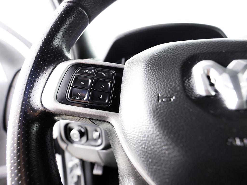 RAM 2500 Tradesman 4x4 Crew Cab 6'4" Box 2022