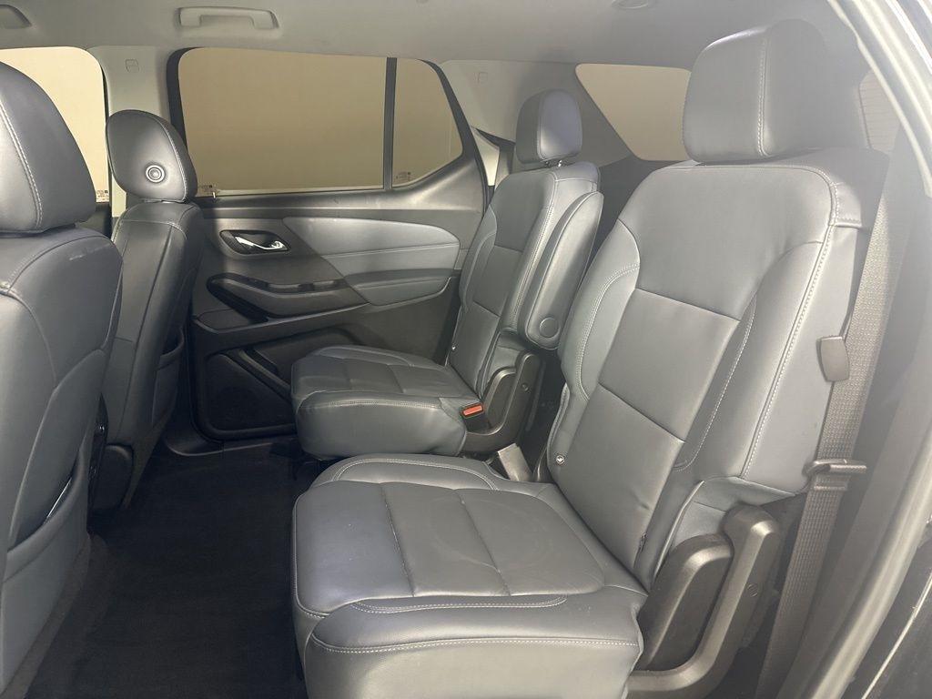 Chevrolet Traverse FWD 4dr LT Leather 2021